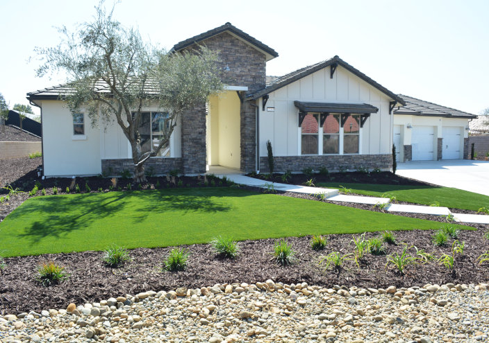 Artificial Lawn Maintenance Tips in Los Angeles and Southern California