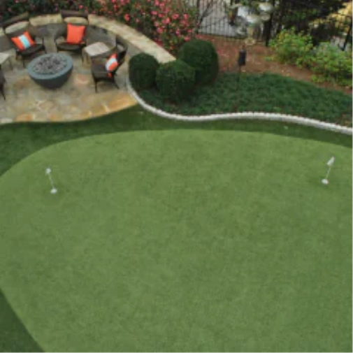 Synthetic Turf vs. Real Grass: Which Makes the Best Putting Green in Los Angeles and Southern California?