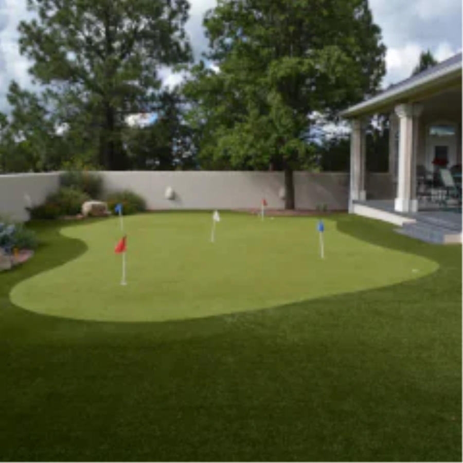Planning the Ultimate Backyard Putting Green to Fit Your Los Angeles and Southern California Yard
