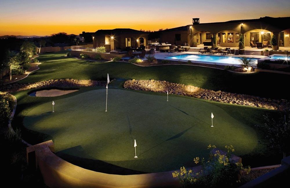 Los Angeles and Southern California residential backyard putting green grass