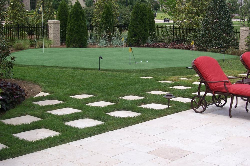 Los Angeles and Southern California backyard putting green