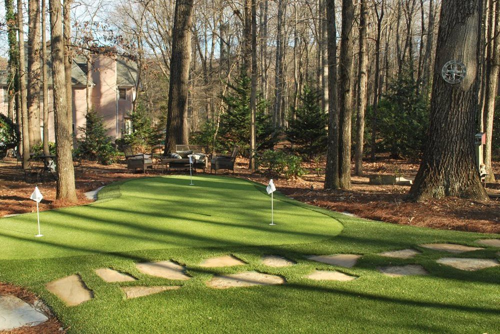 Los Angeles and Southern California backyard putting green
