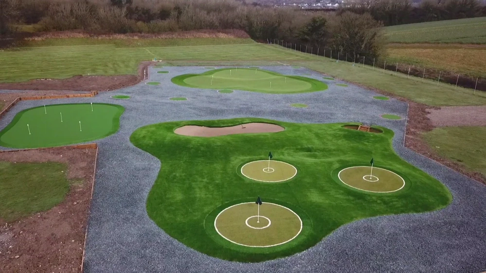 Choosing Grass for Putting Greens vs. Tee Lines vs. Chipping Areas in Los Angeles and Southern California